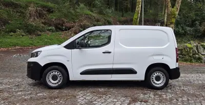 Peugeot 2021 - 12250 EUR, 171000 km - AUTO.MOTO.pt - 171000km - foto 6 de 20