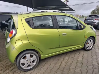 Chevrolet Spark 2010 - 3900 EUR, 146000 km - AUTO.MOTO.pt - 146000km - foto 4 de 10