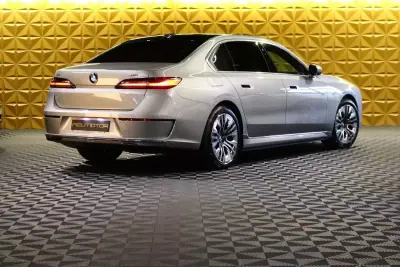 BMW i7 2024 - 84900 EUR, 4400 km - AUTO.MOTO.pt - 4400km - foto 7 de 50