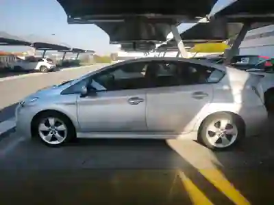 Toyota Prius 2009 - 10700 EUR, 156000 km - AUTO.MOTO.pt - 156000km - foto 11 de 11