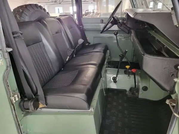 Land Rover Serie III 1973 - 35000 EUR, 87484 km - AUTO.MOTO.pt - 87484km - foto 23 de 47