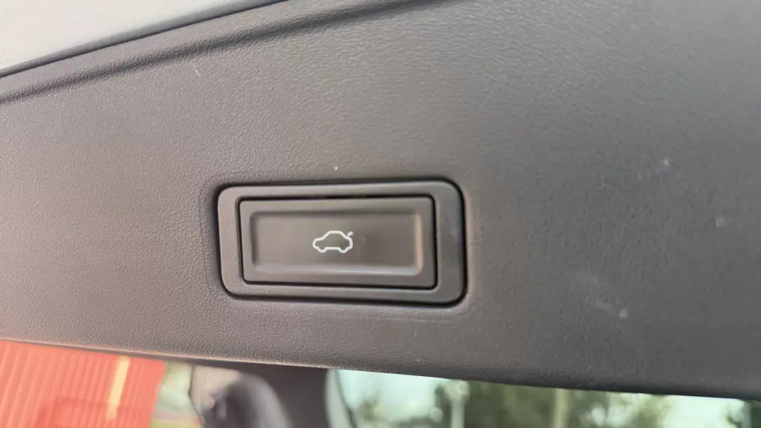 2024 - 24800 EUR, 33787 km - AUTO.MOTO.pt - 33787km - foto 30 de 33