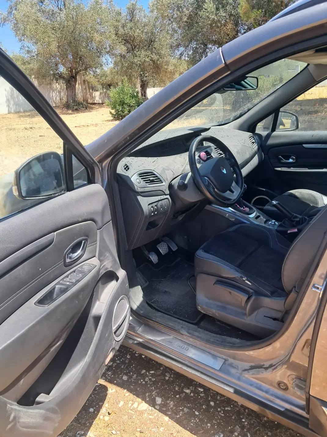 Renault Scénic 2014 - 3000 EUR, 167528 km - 167528km - foto 3 de 11