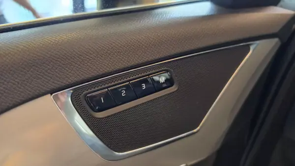 Volvo XC 90 2016 - 27900 EUR, 185393 km - AUTO.MOTO.pt - 185393km - foto 39 de 58