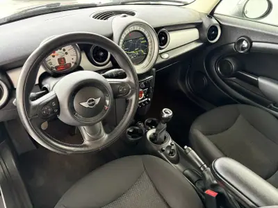 MINI Clubman 2014 - 11990 EUR, 156826 km - AUTO.MOTO.pt - 156826km - foto 15 de 15