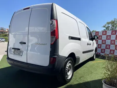 Renault 2021 - 14990 EUR, 90915 km - AUTO.MOTO.pt - 90915km - foto 3 de 17