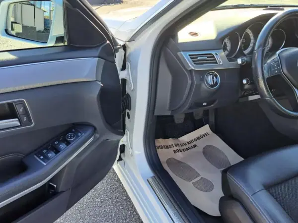 Mercedes-Benz E 220 2014 - 18900 EUR, 213445 km - AUTO.MOTO.pt - 213445km - foto 17 de 46