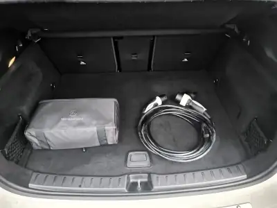Mercedes-Benz EQA 2021 - 32950 EUR, 51000 km - AUTO.MOTO.pt - 51000km - foto 28 de 30