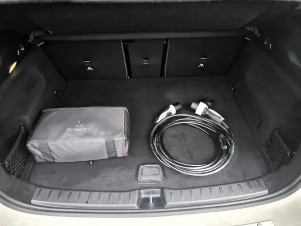 Mercedes-Benz EQA 2021 - 29950 EUR, 51000 km - AUTO.MOTO.pt - 51000km - foto 28 de 30