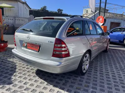 Mercedes-Benz C 220 2004 - 6950 EUR, 331544 km - AUTO.MOTO.pt - 331544km - foto 7 de 12