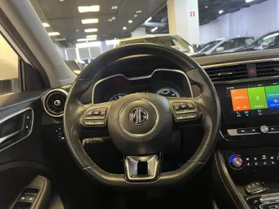 MG ZS 2020 - 17990 EUR, 40000 km - AUTO.MOTO.pt - 40000km - foto 36 de 60