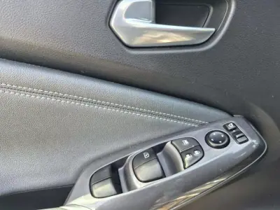 Nissan Juke 2021 - 17900 EUR, 47107 km - AUTO.MOTO.pt - 47107km - foto 8 de 23