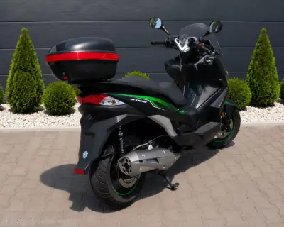 Kawasaki 2019 - 3490 EUR, 3698 km - AUTO.MOTO.pt - 3698km - foto 6 de 17