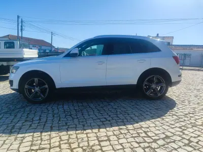 Audi Q5 2010 - 14490 EUR, 325000 km - AUTO.MOTO.pt - 325000km - foto 3 de 24