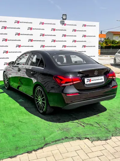 Mercedes-Benz A 180 Limousine 2019 - 21500 EUR, 149215 km - AUTO.MOTO.pt - 149215km - foto 12 de 26