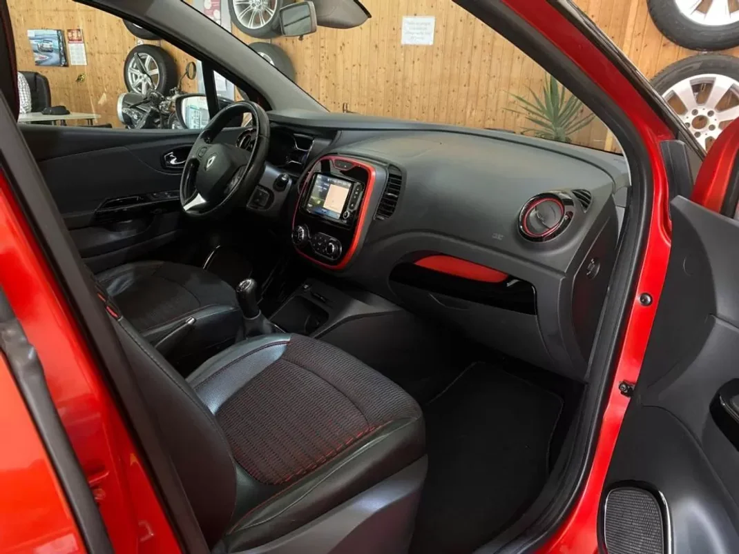 Renault Captur 2015 - 14900 EUR, 139000 km - AUTO.MOTO.pt - 139000km - foto 20 de 20