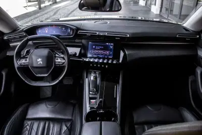 Peugeot 508 SW 2020 - 16990 EUR, 132236 km - AUTO.MOTO.pt - 132236km - foto 34 de 41