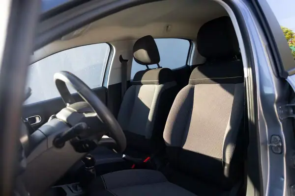 Citroën C3 2021 - 10990 EUR, 69750 km - AUTO.MOTO.pt - 69750km - foto 2 de 23