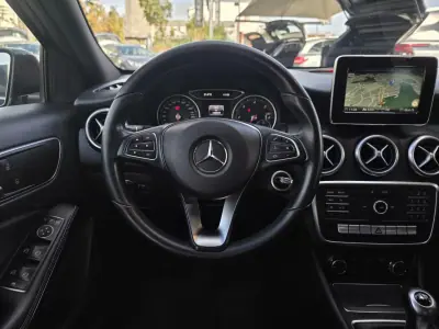 Mercedes-Benz A 180 2016 - 15990 EUR, 163000 km - AUTO.MOTO.pt - 163000km - foto 17 de 31