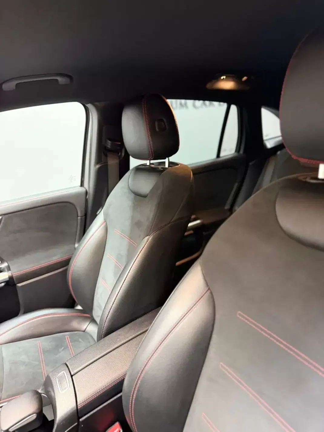 Mercedes-Benz EQA 2021 - 33250 EUR, 59700 km - AUTO.MOTO.pt - 59700km - foto 12 de 18