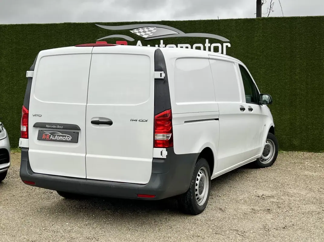 Mercedes-Benz Vito 114 CDi 3 lugares 2019 - 23900 EUR, 69000 km - AUTO.MOTO.pt - 69000km - foto 2 de 14