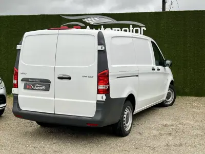 Mercedes-Benz Vito 114 CDi 3 lugares 2019 - 23900 EUR, 69000 km - AUTO.MOTO.pt - 69000km - foto 2 de 14