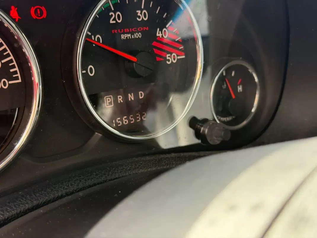 Jeep Wrangler 2013 - 39500 EUR, 156532 km - AUTO.MOTO.pt - 156532km - foto 12 de 12