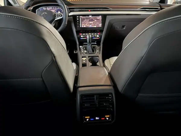 Volkswagen Arteon Shooting Brake 2021 - 23500 EUR, 168600 km - AUTO.MOTO.pt - 168600km - foto 97 de 144