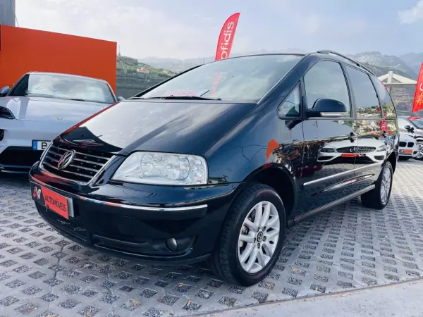 Volkswagen Sharan 2009 - 10950 EUR, 110000 km - AUTO.MOTO.pt - 110000km - foto 3 de 13