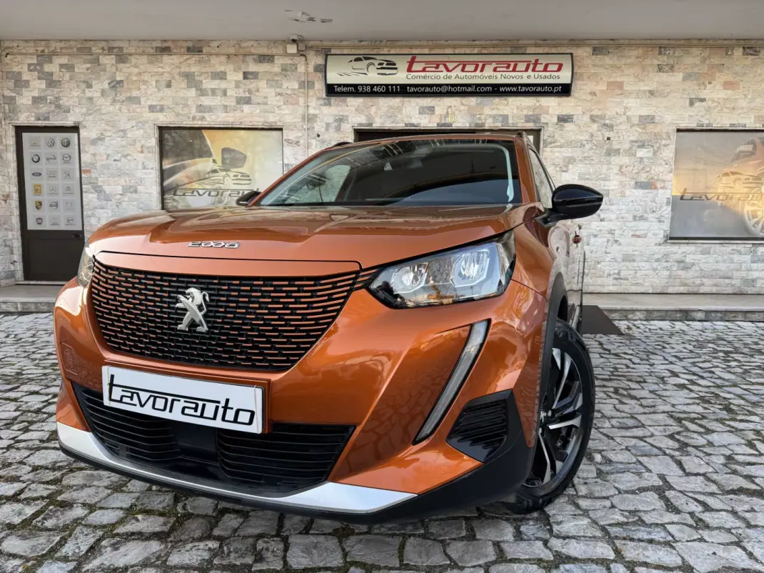 Peugeot e-2008 2022 - 17990 EUR, 64000 km - AUTO.MOTO.pt - 64000km - foto 1 de 48