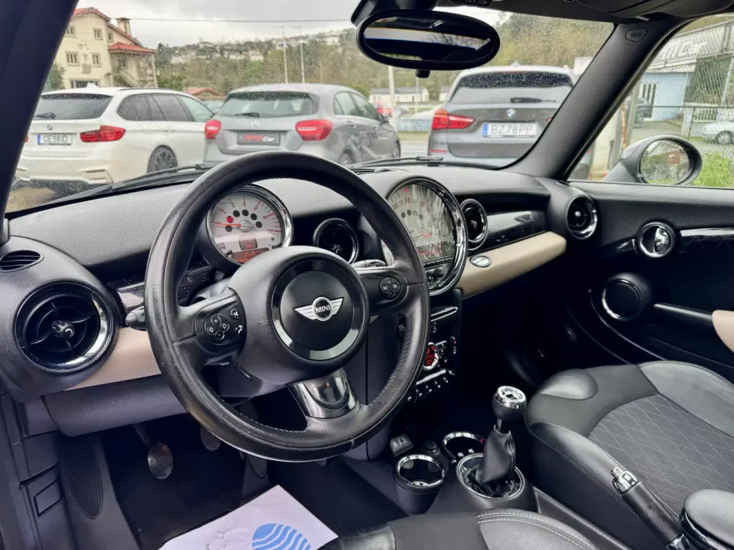 MINI Cooper 2013 - 9999 EUR, 170000 km - AUTO.MOTO.pt - 170000km - foto 10 de 25