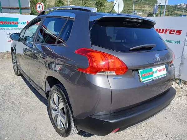 Peugeot 2008 2015 - 8450 EUR, 67397 km - AUTO.MOTO.pt - 67397km - foto 12 de 26