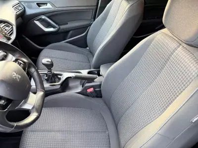 Peugeot 308 SW 2020 - 12900 EUR, 135154 km - AUTO.MOTO.pt - 135154km - foto 8 de 44