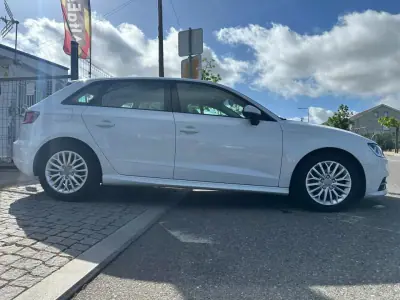 Audi A3 Sportback 2015 - 15900 EUR, 151923 km - AUTO.MOTO.pt - 151923km - foto 8 de 30