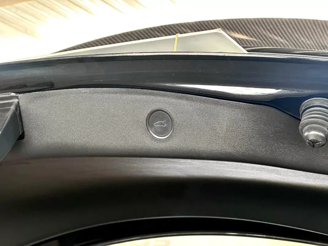 Tesla Model 3 2022 - 35900 EUR, 65444 km - AUTO.MOTO.pt - 65444km - foto 9 de 29
