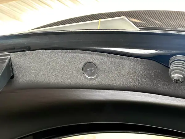 Tesla Model 3 2022 - 35900 EUR, 65444 km - AUTO.MOTO.pt - 65444km - foto 9 de 29