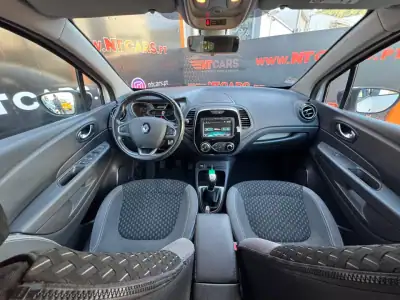 Renault Captur 2019 - 17250 EUR, 82289 km - AUTO.MOTO.pt - 82289km - foto 9 de 27