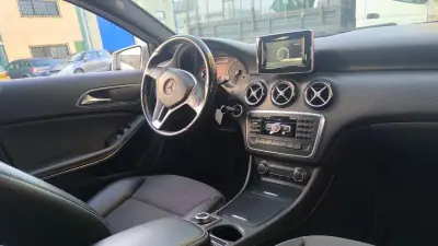 Mercedes-Benz A 180 2014 - 15800 EUR, 180000 km - AUTO.MOTO.pt - 180000km - foto 20 de 23