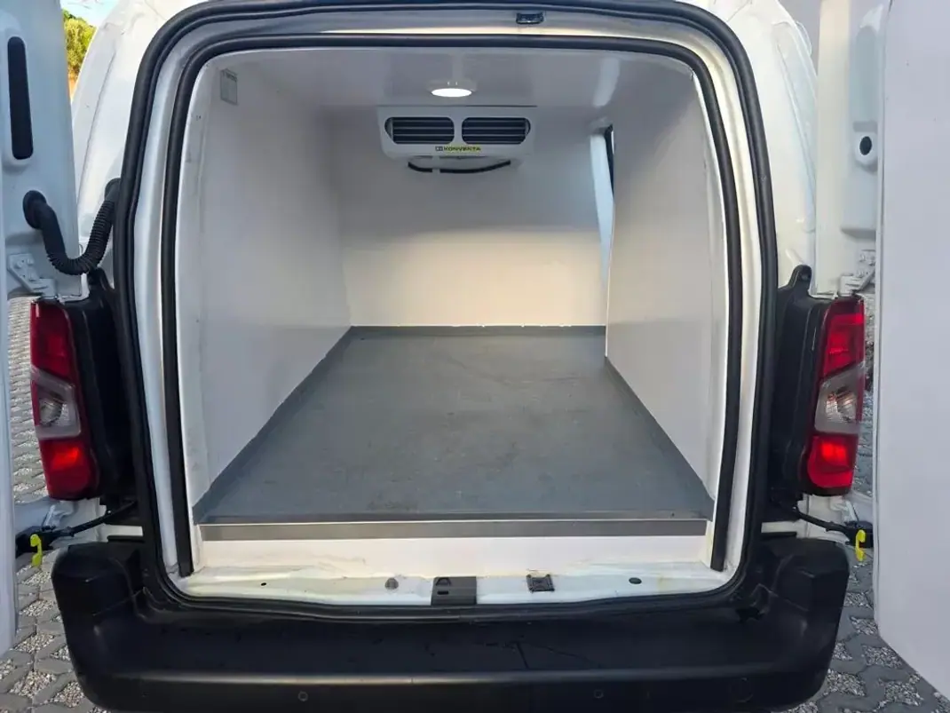 Citroën 2020 - 16990 EUR, 94349 km - 94349km - foto 8 de 15