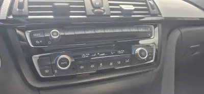 BMW 420 Gran Coupé 2016 - 23750 EUR, 186000 km - AUTO.MOTO.pt - 186000km - foto 15 de 37