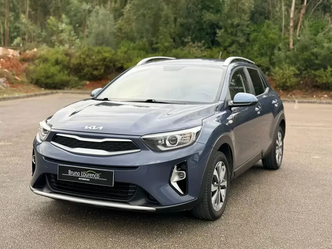Kia Stonic 2021 - 11900 EUR, 126100 km - AUTO.MOTO.pt - 126100km - foto 1 de 28