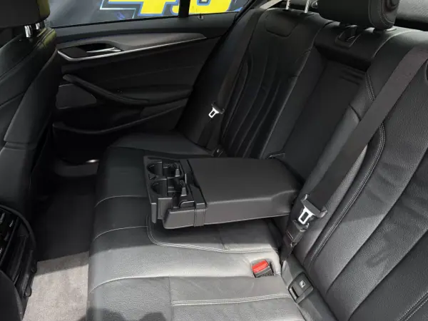 BMW 520 2019 - 28500 EUR, 146000 km - AUTO.MOTO.pt - 146000km - foto 20 de 21