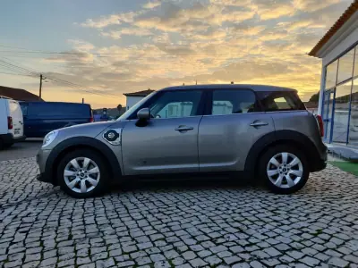 MINI Countryman 2018 - 20990 EUR, 122000 km - foto 4 de 25