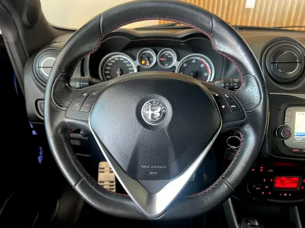 Alfa Romeo MiTo 2016 - 8900 EUR, 137500 km - AUTO.MOTO.pt - 137500km - foto 69 de 96