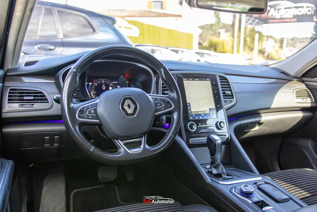 Renault Talisman 2017 - 13950 EUR, 207000 km - 207000km - foto 3 de 35