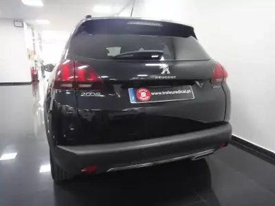 Peugeot 2008 2017 - 11750 EUR, 65000 km - AUTO.MOTO.pt - 65000km - foto 6 de 27