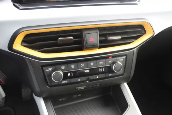 SEAT Arona 2021 - 16990 EUR, 63000 km - AUTO.MOTO.pt - 63000km - foto 22 de 22