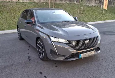 Peugeot 308 2024 - 24999 EUR, 34000 km - foto 1 de 17