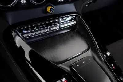 Mercedes-Benz AMG GT 2019 - 205000 EUR, 15821 km - AUTO.MOTO.pt - 15821km - foto 16 de 26