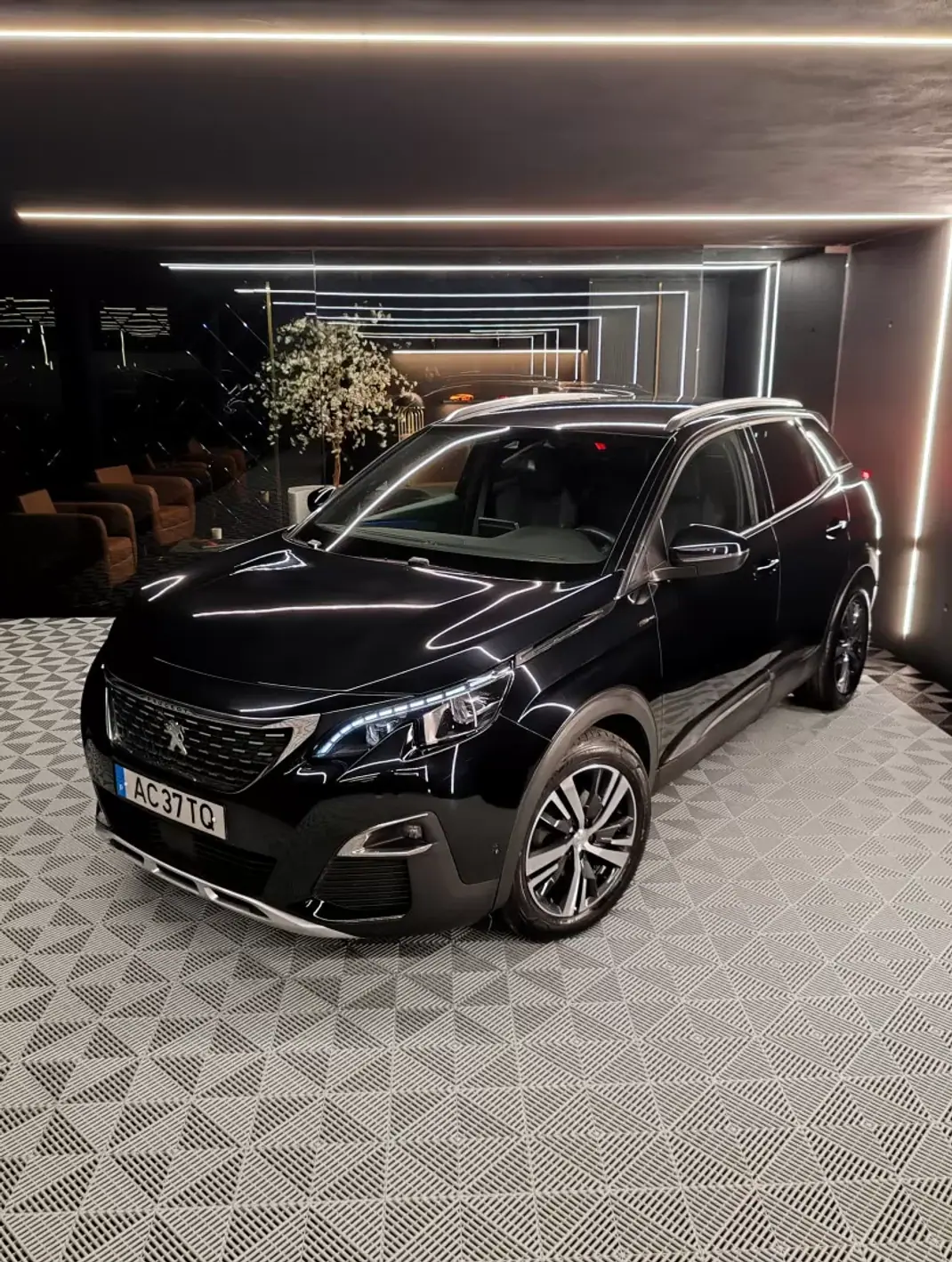 Peugeot 3008 2020 - 19750 EUR, 125731 km - AUTO.MOTO.pt - 125731km - foto 2 de 16